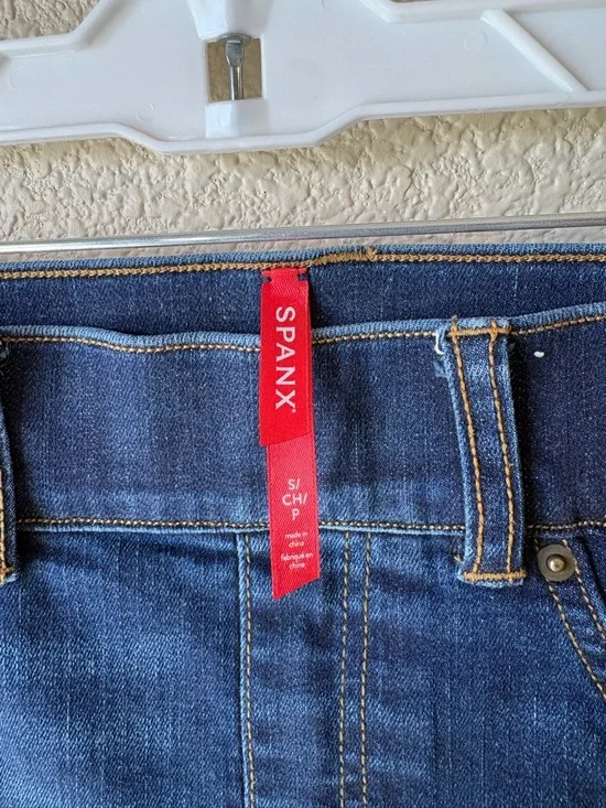 SPANX Dark Blue Flare Jeans Size Small - Picture 2 of 9